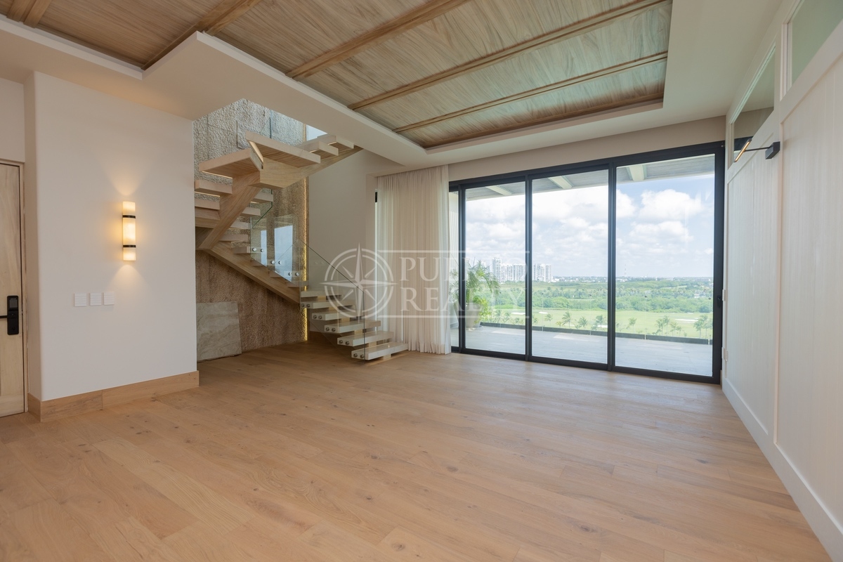 La Vela Penthouse